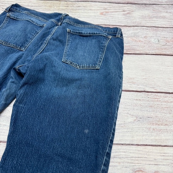 Old Navy Mid Rise Wow Boyfriend Medium Wash Size 16 Tall Long - Picture 9 of 9